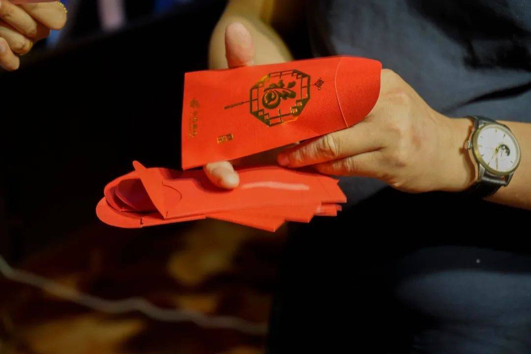 一場(chǎng)發(fā)布會(huì)，展開(kāi)微水泥革命 | 2023萬(wàn)磊廣佛千人行完滿(mǎn)成功