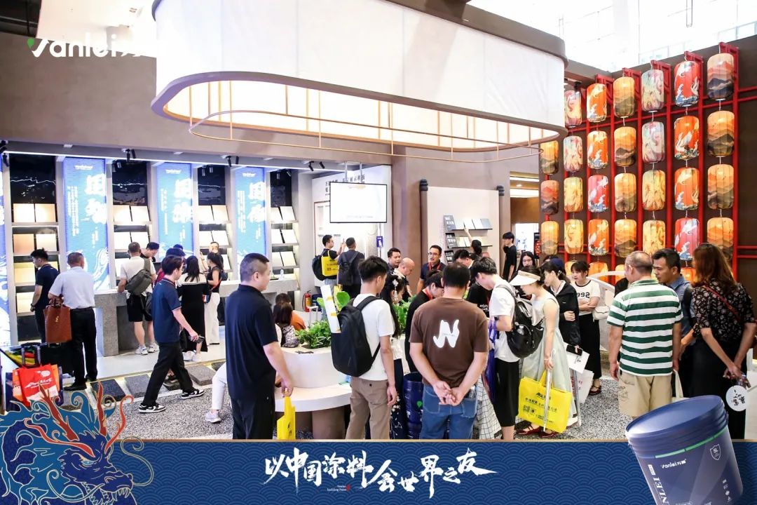 七年蟬聯(lián)展館人氣王！萬(wàn)磊涂料，以中國(guó)涂料，會(huì)世界之友