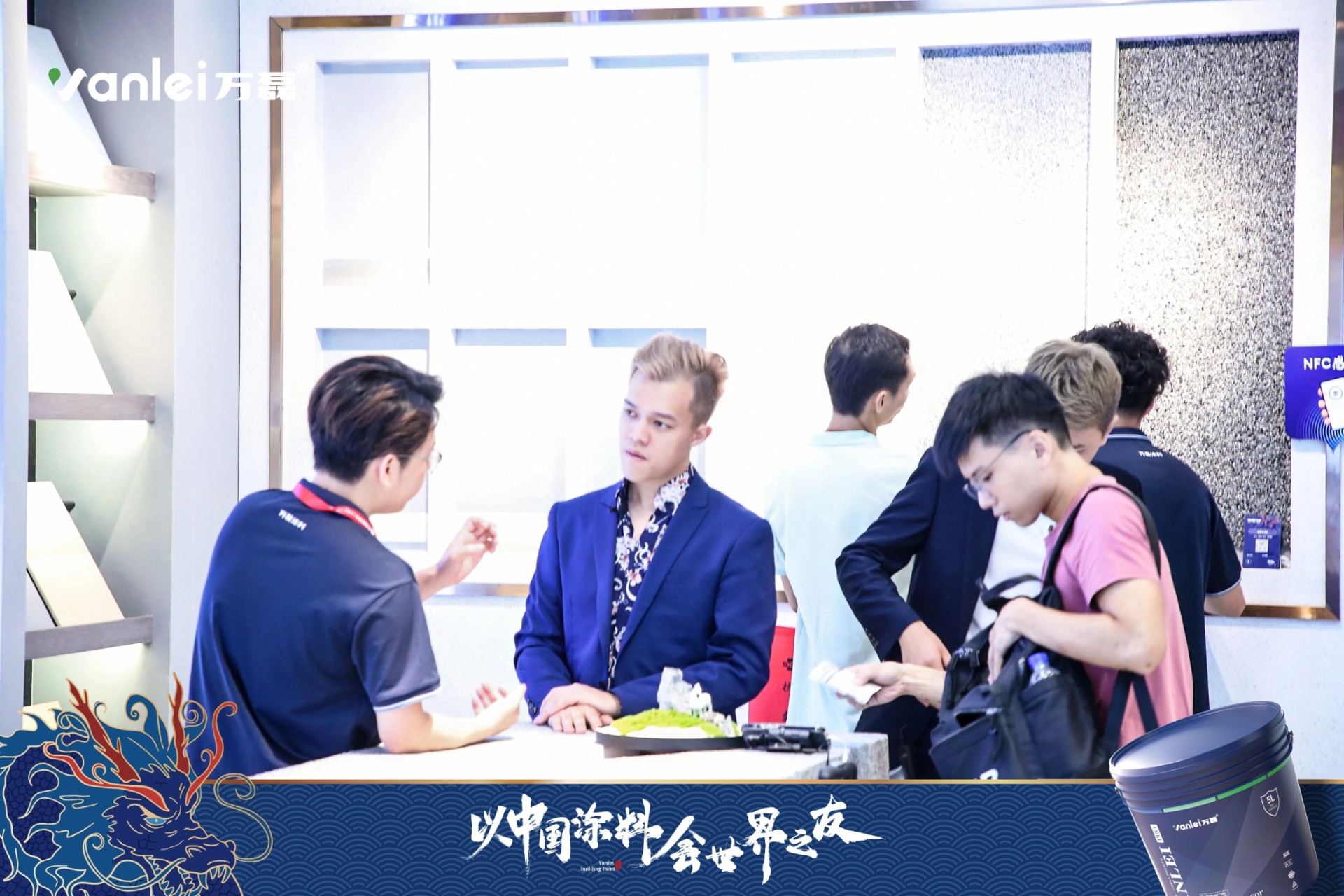 七年蟬聯(lián)展館人氣王！萬(wàn)磊涂料，以中國(guó)涂料，會(huì)世界之友
