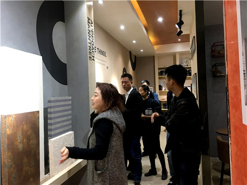 攜手共贏，共話未來，巴德士集團(tuán)蒞臨萬磊參觀指導(dǎo)
